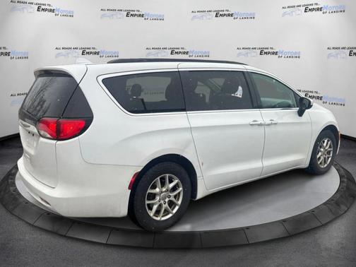 2020 Chrysler Voyager LXI