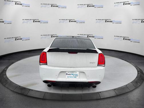 2013 Chrysler 300 SRT8