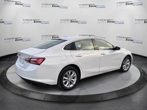 2022 Chevrolet Malibu FWD LT