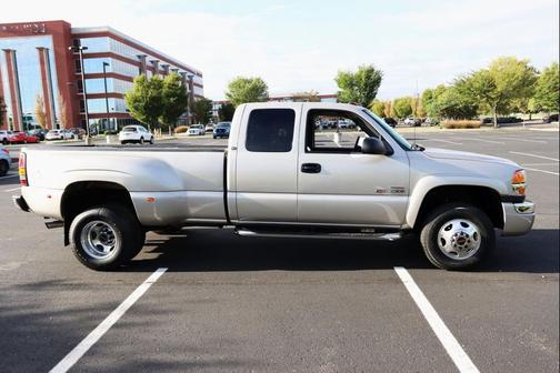 2004 GMC Sierra 3500 SLT Extended Cab