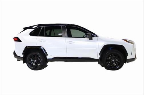 2024 Toyota RAV4 Hybrid SE