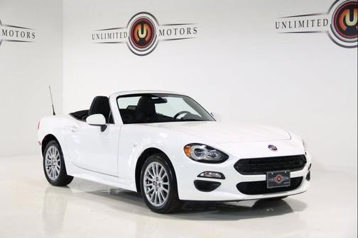 2017 FIAT 124 Spider Base