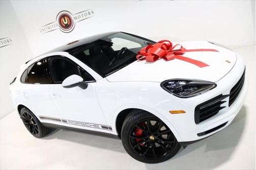 2021 Porsche Cayenne Base (Tiptronic)