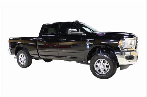 2022 RAM 2500 Big Horn Crew Cab 4x4 6'4' Box