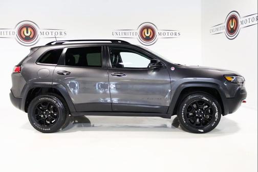 2022 Jeep Cherokee Trailhawk