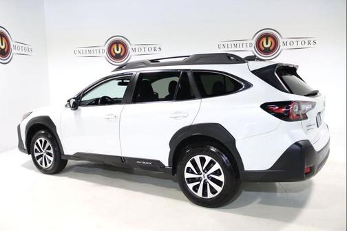 Crystal White Pearl 2024 Subaru Outback Premium