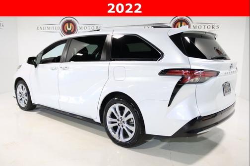 2022 Toyota Sienna Platinum