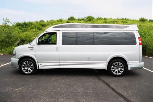 Silver Ice Metallic 2024 Chevrolet Express 2500 LT