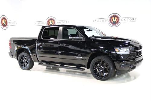 Diamond Black Crystal Pearlcoat 2023 RAM 1500 Laramie