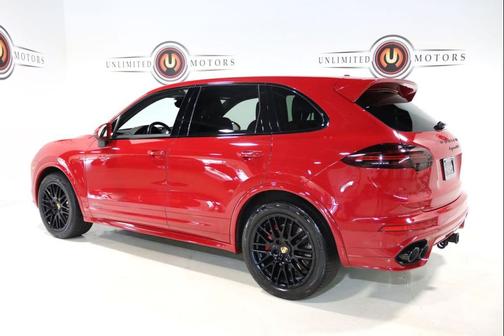 Carmine Red 2016 Porsche Cayenne GTS