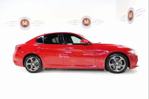 2017 Alfa Romeo Giulia Base