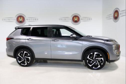 2022 Mitsubishi Outlander SE