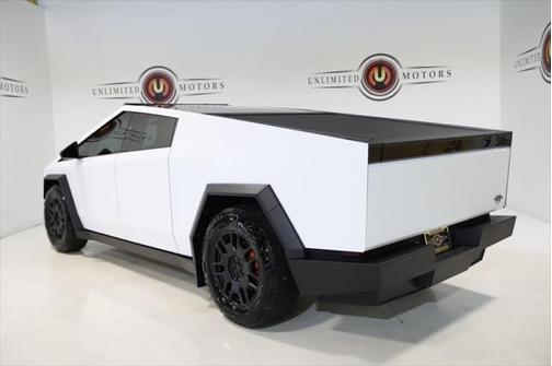 2024 Tesla Cybertruck Cyberbeast