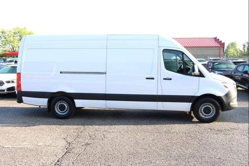 Arctic White 2025 Mercedes-Benz Sprinter 2500 High Roof