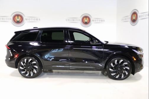 2024 Lincoln Nautilus Reserve
