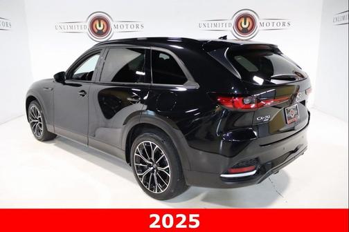 2025 Mazda CX-70 PHEV Premium Package