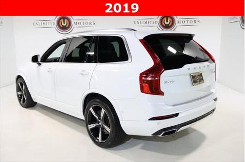 2019 Volvo XC90 T6 R-Design