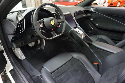 2024 Ferrari Roma Spider 