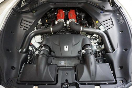 Bianco Avus 2017 Ferrari California T