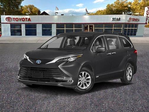 2025 Toyota Sienna XLE 8 Passenger