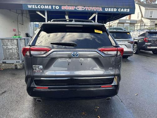 2023 Toyota RAV4 Prime SE