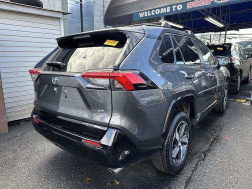 2023 Toyota RAV4 Prime SE
