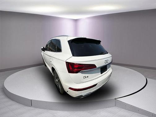 2023 Audi Q5 45 S line quattro Premium