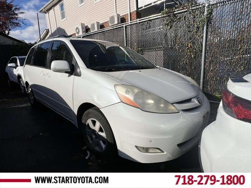 2009 Toyota Sienna XLE