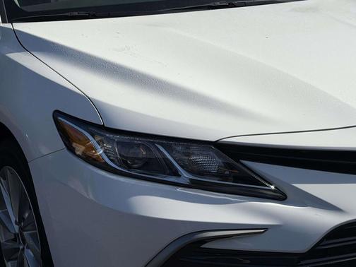 Ice Cap 2023 Toyota Camry LE