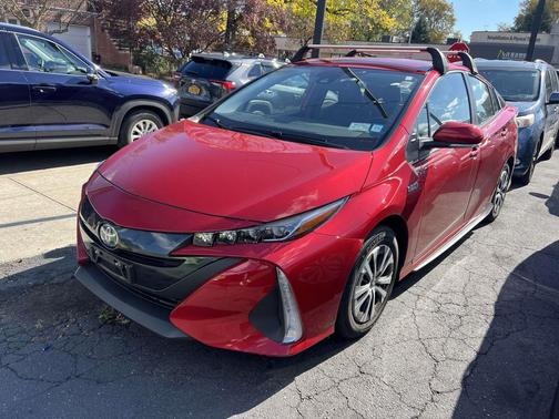 2022 Toyota Prius Prime XLE