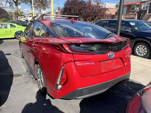 2022 Toyota Prius Prime XLE