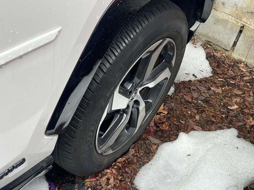 2023 Toyota RAV4 Prime SE