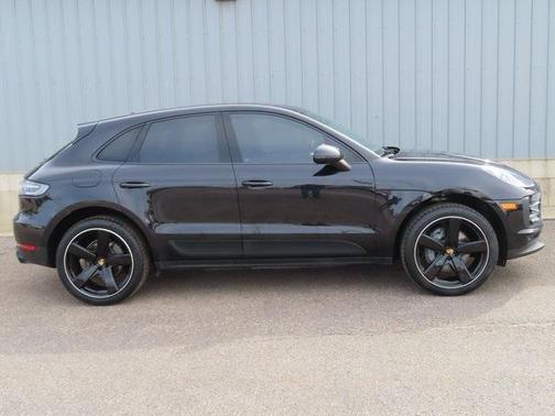 2021 Porsche Macan Base