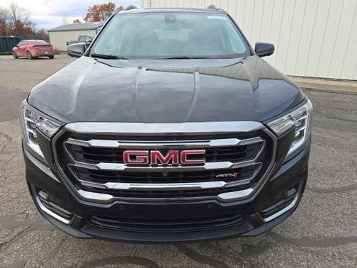 2024 GMC Terrain AWD AT4