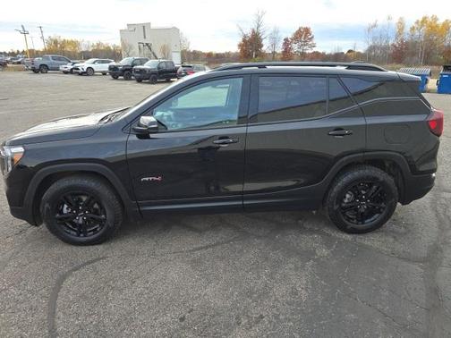 2024 GMC Terrain AWD AT4