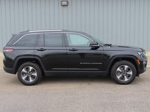 2022 Jeep Grand Cherokee 4xe Base