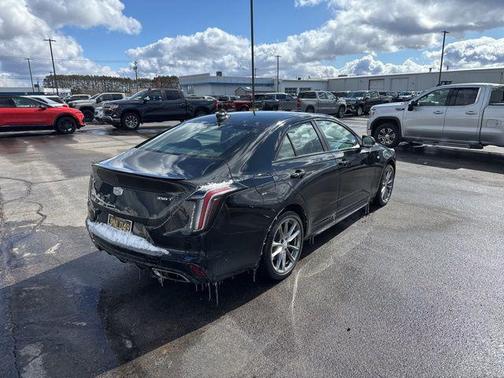 2022 Cadillac CT4 Sport