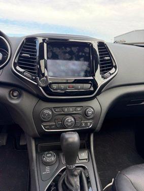 Bright White Clearcoat 2021 Jeep Cherokee Limited