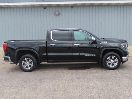 Summit White 2025 GMC Sierra 1500 SLT