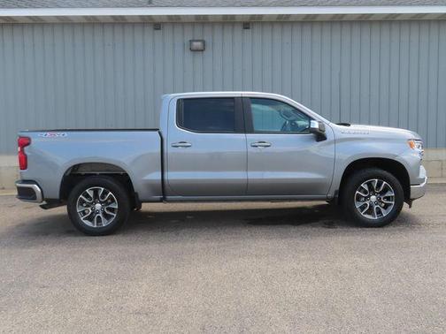 Sterling Gray Metallic 2025 Chevrolet Silverado 1500 LT