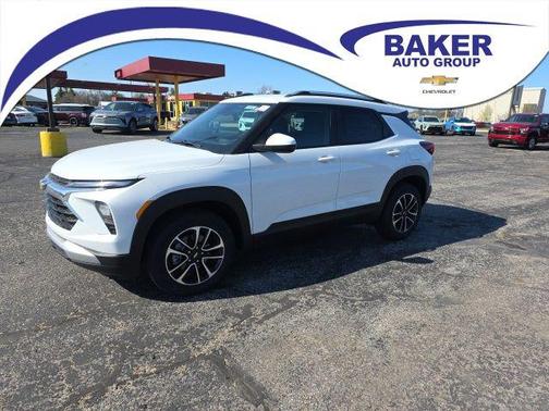 Summit White 2026 Chevrolet Trailblazer LT