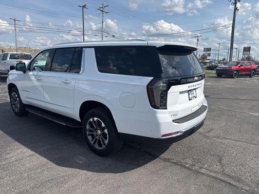 Summit White 2026 Chevrolet Suburban LT