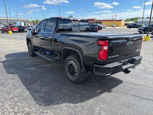 2023 Chevrolet Silverado 3500 High Country