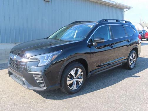 Crystal Black Silica 2023 Subaru Ascent Premium 8-Passenger