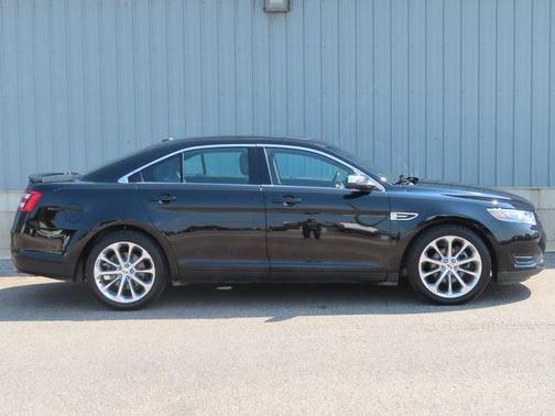 2018 Ford Taurus Limited