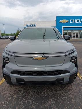 2025 Chevrolet Silverado EV LT