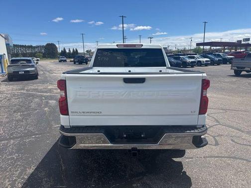 Summit White 2026 Chevrolet Silverado 1500 LT