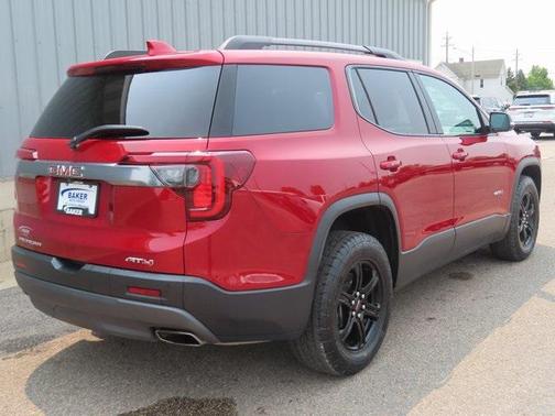 2023 GMC Acadia AWD AT4