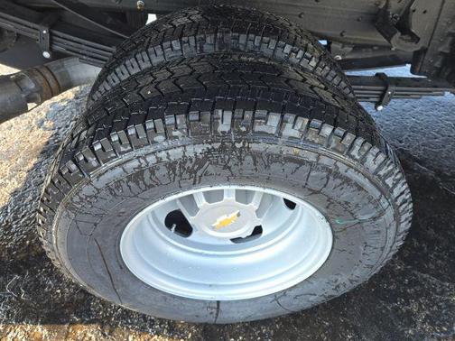 Summit White 2026 Chevrolet Silverado 3500 WT