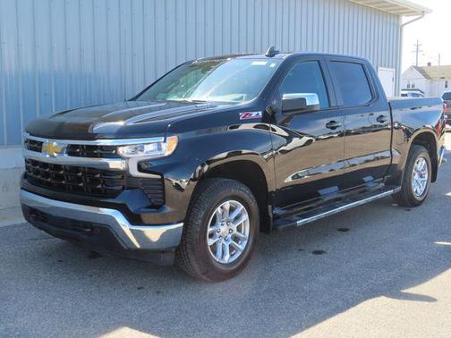 Black 2022 Chevrolet Silverado 1500 LT